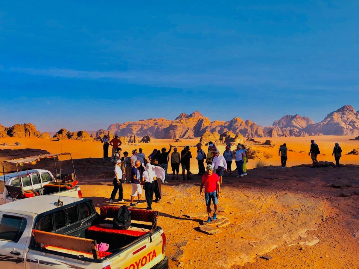 Flowers Rum Camp Wadi Rum Exterior foto